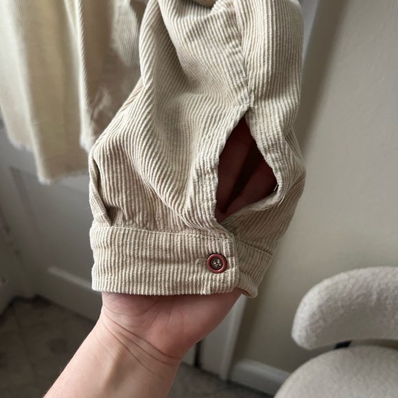 Umgee Two-Tone Corduroy Button-Up Jacket in Cream and Brown - Picture 6 of 10